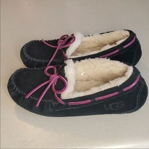 Ugg Youth Girl's Black Moccasins Size 3